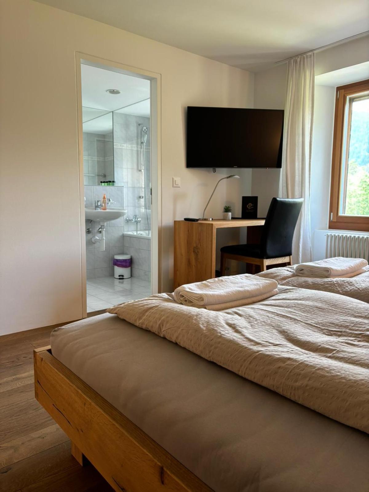 Landgasthof Zum Glenner Ilanz/Glion Exterior foto